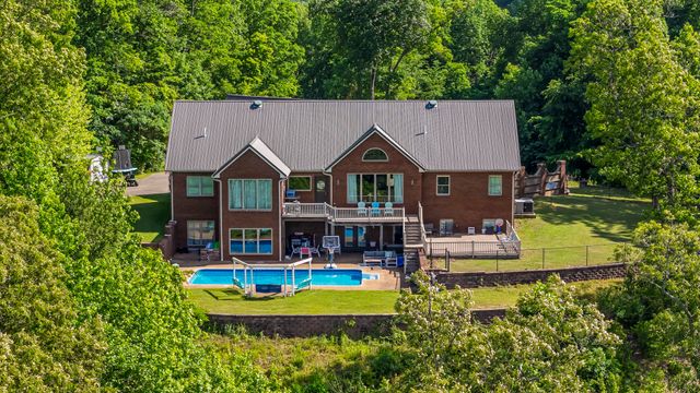 2266 S Main Street, Lobelville, TN 37097