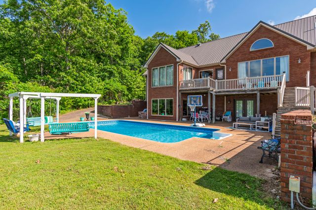 2266 S Main Street, Lobelville, TN 37097