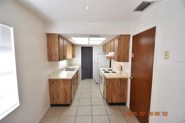 411 BIG CEDAR WAY A, Brandon, FL 33510