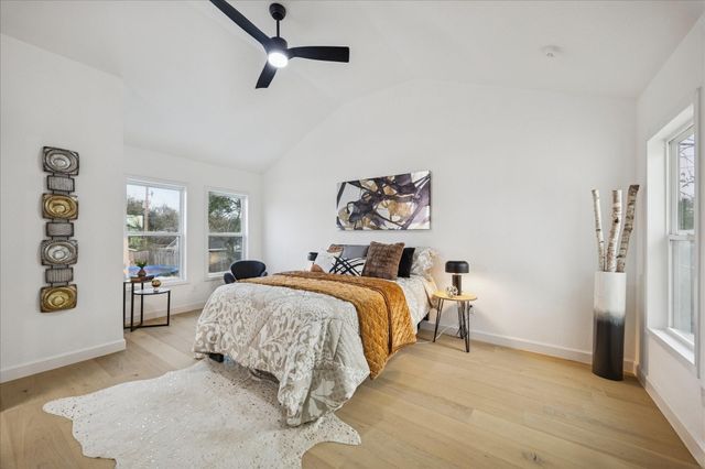 2514 Haverhill Drive, Houston, TX 77008