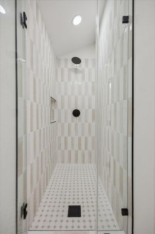 2514 Haverhill Drive, Houston, TX 77008