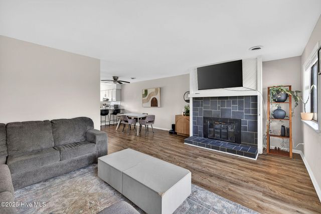 524 Linksider Drive Apt B5, Wilmington, NC 28412