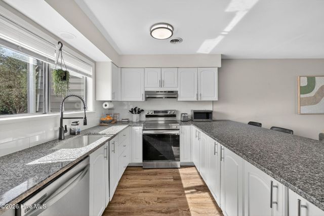 524 Linksider Drive Apt B5, Wilmington, NC 28412