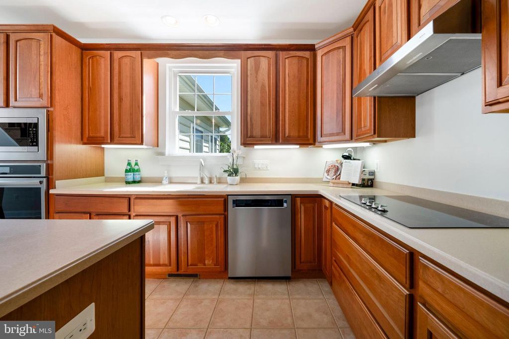 3300 LANCER CT, Dunkirk, MD 20754