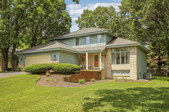 1933 128th Avenue NW, Coon Rapids, MN 55448
