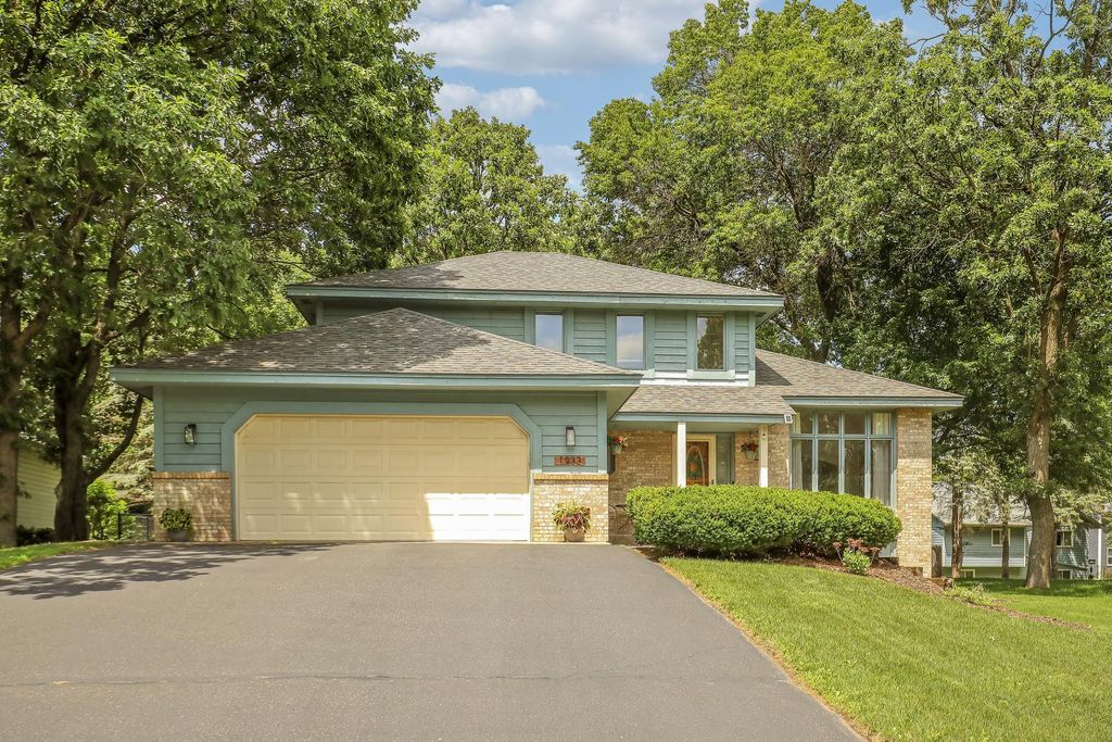 1933 128th Avenue NW, Coon Rapids, MN 55448