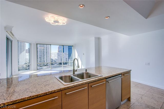 222 Karen Avenue 1802, Las Vegas, NV 89109