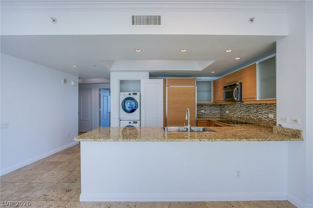 222 Karen Avenue 1802, Las Vegas, NV 89109