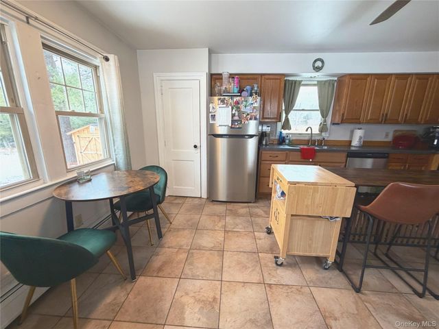 2293 Route 9G, Staatsburg, NY 12580