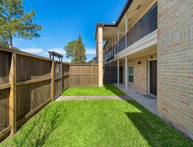 16311 Luzerne DR L330D, Houston, TX 77070