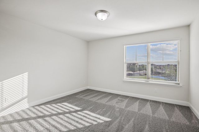 202 Quarryman DR, Hutto, TX 78634