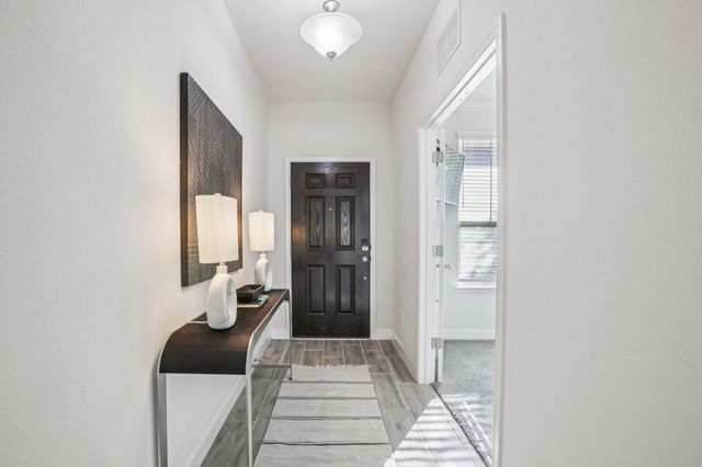 202 Quarryman DR, Hutto, TX 78634