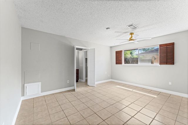 1507 Sierra Drive, Baytown, TX 77521