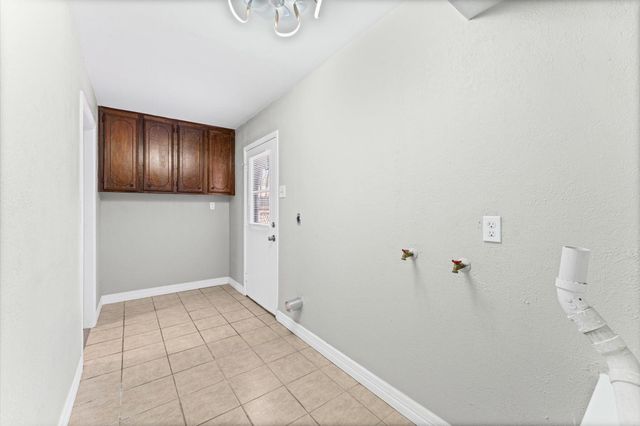 1507 Sierra Drive, Baytown, TX 77521