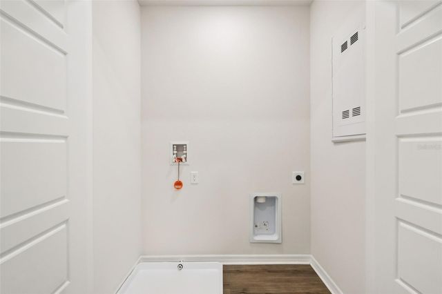 2569 OLYMPIC COURT, Davenport, FL 33897