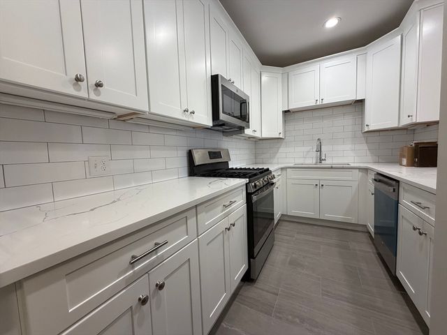 11 Worcester St 2, Boston, MA 02118