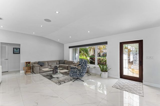 2813 NE 29TH Street, Fort Lauderdale, FL 33306
