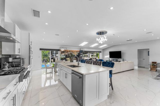 2813 NE 29TH Street, Fort Lauderdale, FL 33306