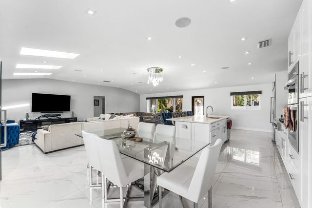 2813 NE 29TH Street, Fort Lauderdale, FL 33306