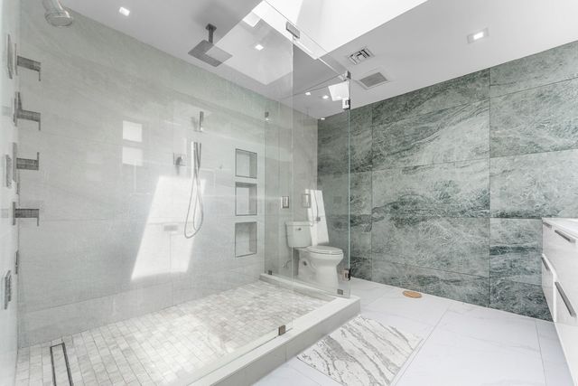 2813 NE 29TH Street, Fort Lauderdale, FL 33306