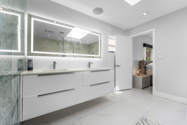 2813 NE 29TH Street, Fort Lauderdale, FL 33306
