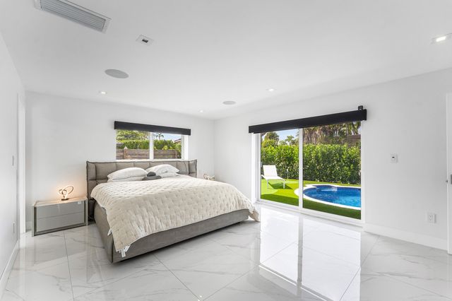 2813 NE 29TH Street, Fort Lauderdale, FL 33306