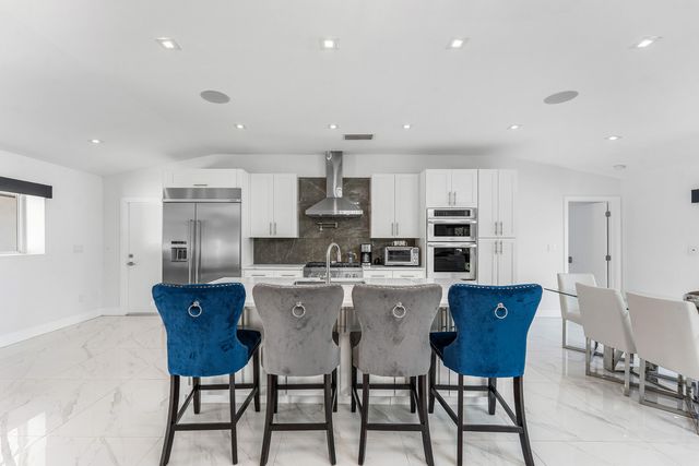2813 NE 29TH Street, Fort Lauderdale, FL 33306
