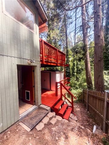 23655 Rocky Dell, Crestline, CA 92325