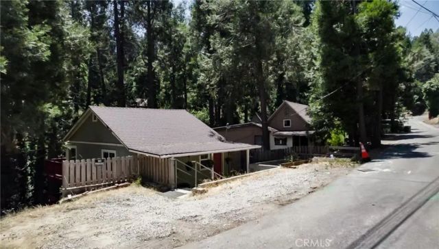 23655 Rocky Dell, Crestline, CA 92325