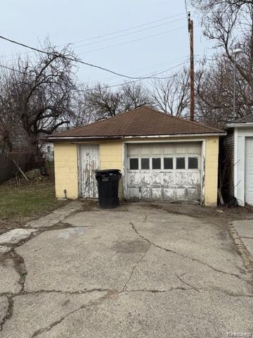 6811 Minock Street, Detroit, MI 48228