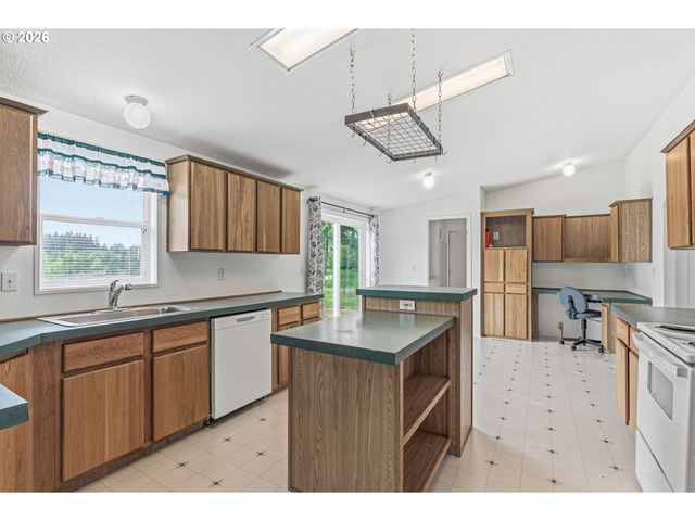285 OYLER Rd, Ethel, WA 98542