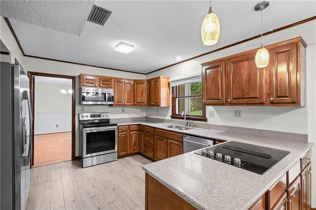 5325 Oak Bend Court, Mobile, AL 36609