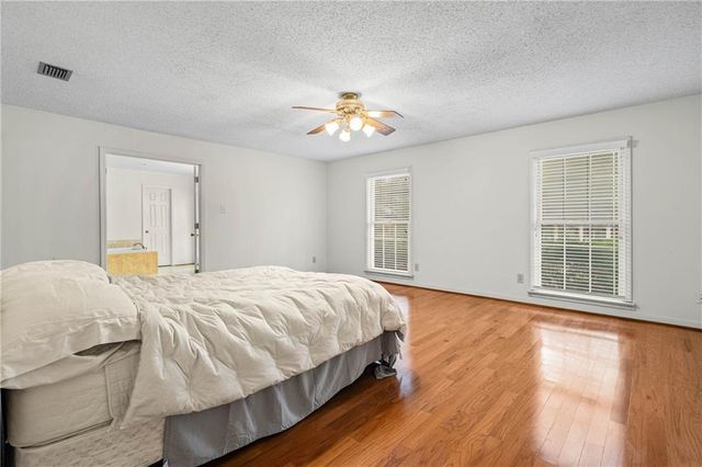 5325 Oak Bend Court, Mobile, AL 36609