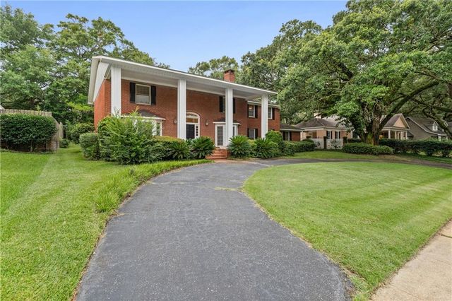 5325 Oak Bend Court, Mobile, AL 36609