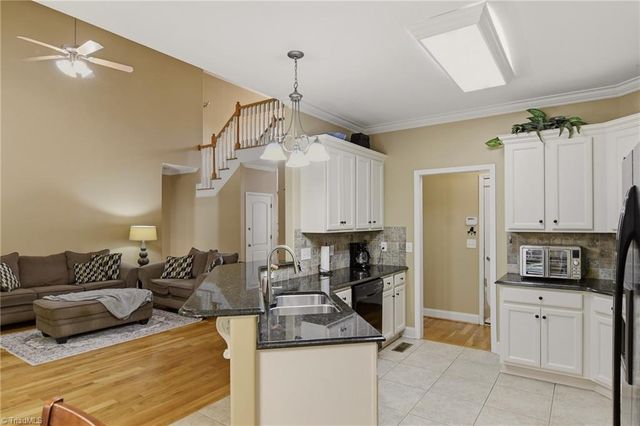 2515 Adrionna Terrace, Clemmons, NC 27012