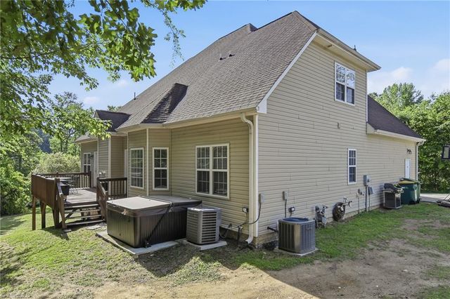 2515 Adrionna Terrace, Clemmons, NC 27012