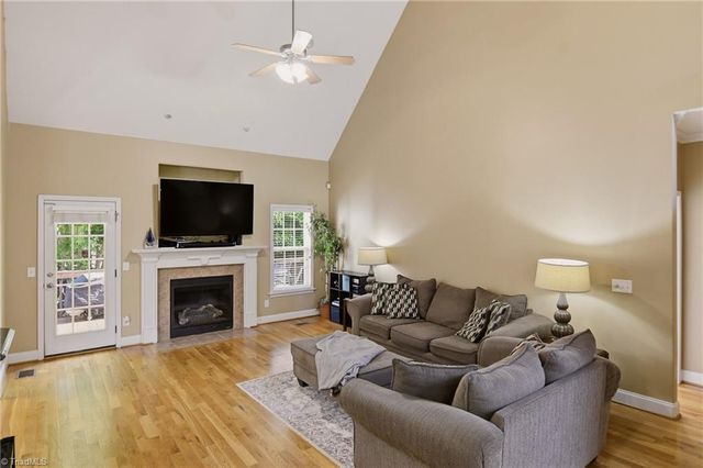 2515 Adrionna Terrace, Clemmons, NC 27012