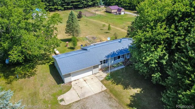 4951 Laur Road, Deerfield Township, MI 48461