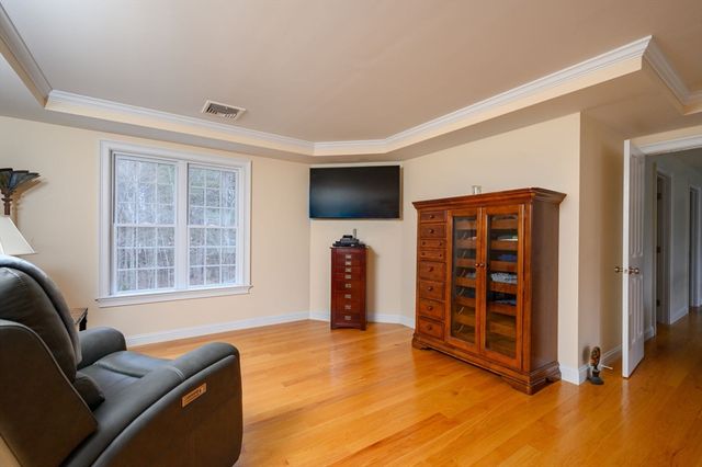 59 Erikson Ln, Pembroke, MA 02359