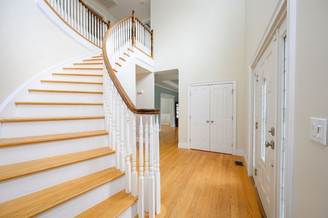 59 Erikson Ln, Pembroke, MA 02359