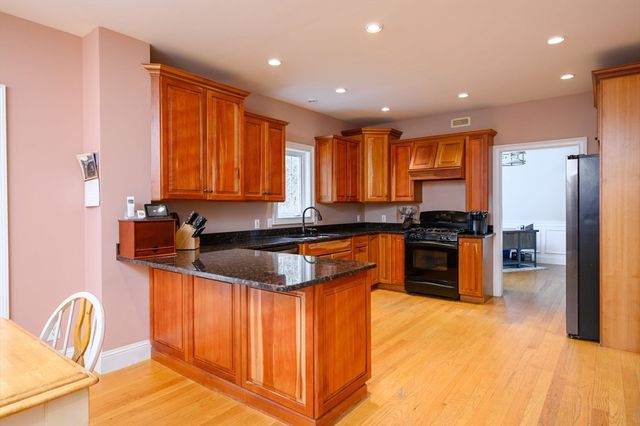 59 Erikson Ln, Pembroke, MA 02359
