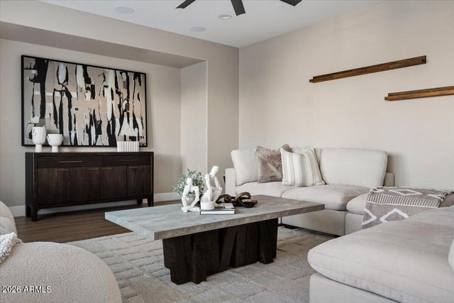 4421 S GRANITE Drive, Chandler, AZ 85249