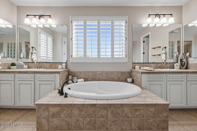 4421 S GRANITE Drive, Chandler, AZ 85249