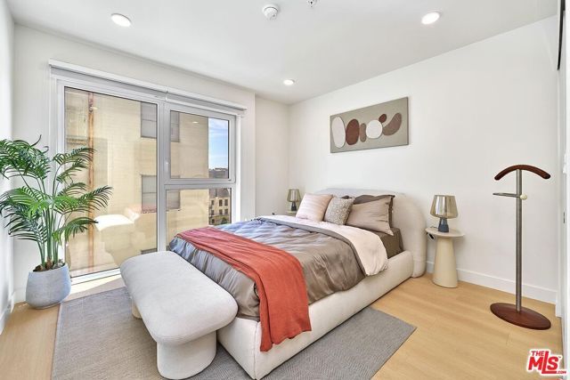510 S Oxford Avenue 204, Los Angeles, CA 90020