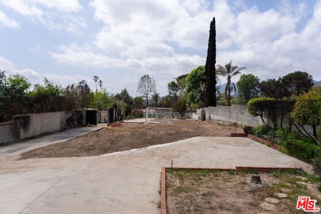 3359 Glenrose Avenue, Altadena, CA 91001