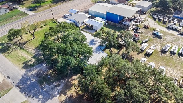 105 W James St A-C, Rockport, TX 78382