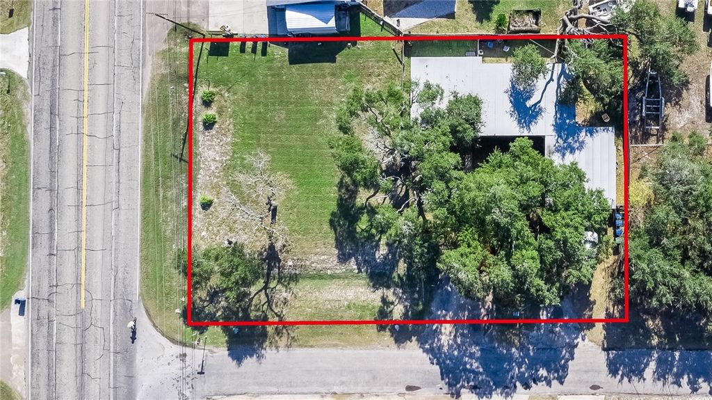 105 W James St A-C, Rockport, TX 78382 — photo 3