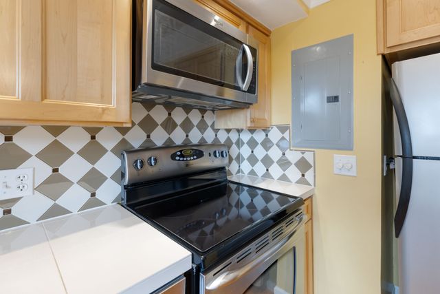 5025 Hillsboro Pike Apt 17I, Nashville, TN 37215