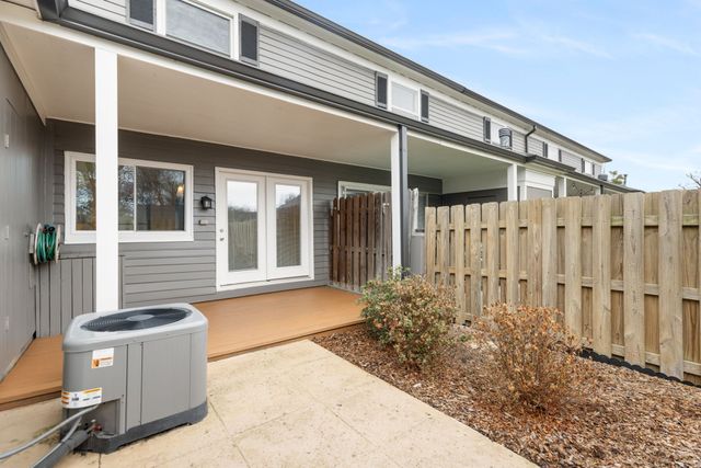 5025 Hillsboro Pike Apt 17I, Nashville, TN 37215