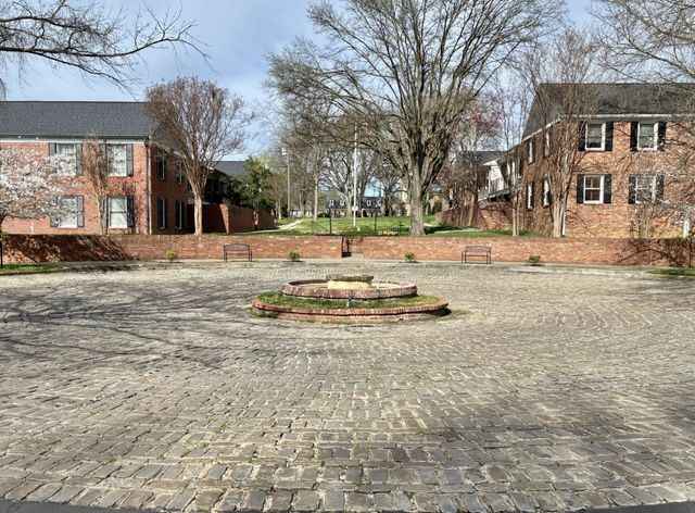 5025 Hillsboro Pike Apt 17I, Nashville, TN 37215